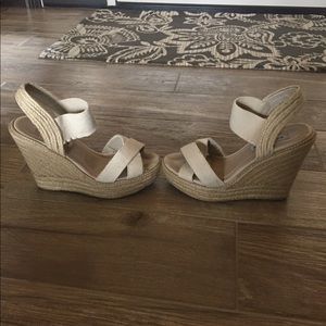 Steve Madden braided raffia wedges
